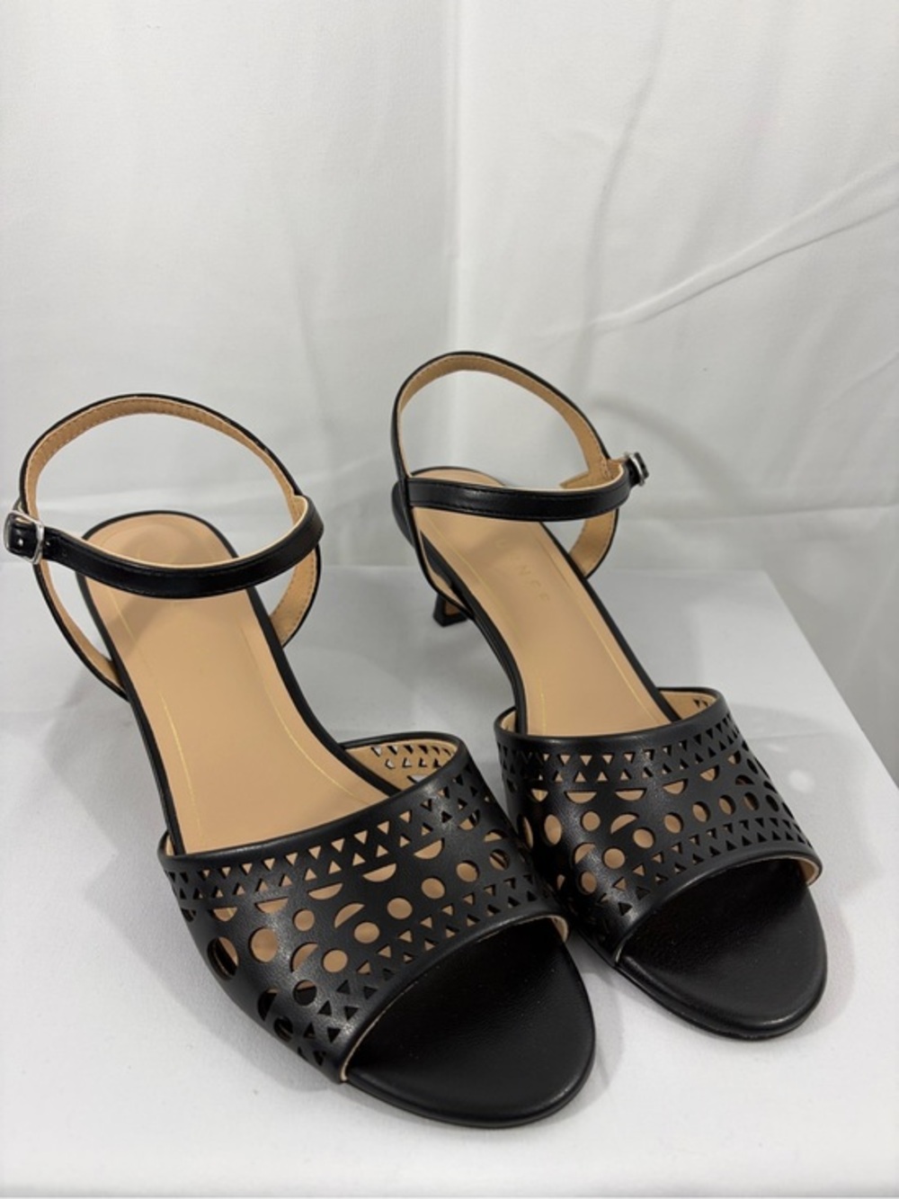 NWT Journee Women’s Size 9 Black Ankle-Strap Heels